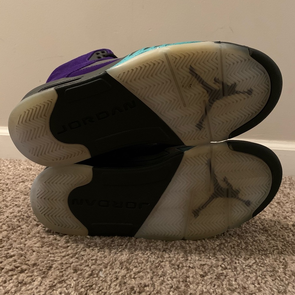 ‼️SOLD‼️Jordan 5 retro “Alternate Grape” - Picture 5 of 7